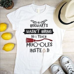 Super cute Gary potter hogwarts tee